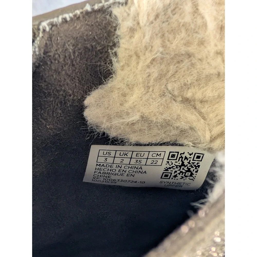 Toms Kids Olive Green Faux Fur Lined Chelsea‎ Boots Side Zip Size 3